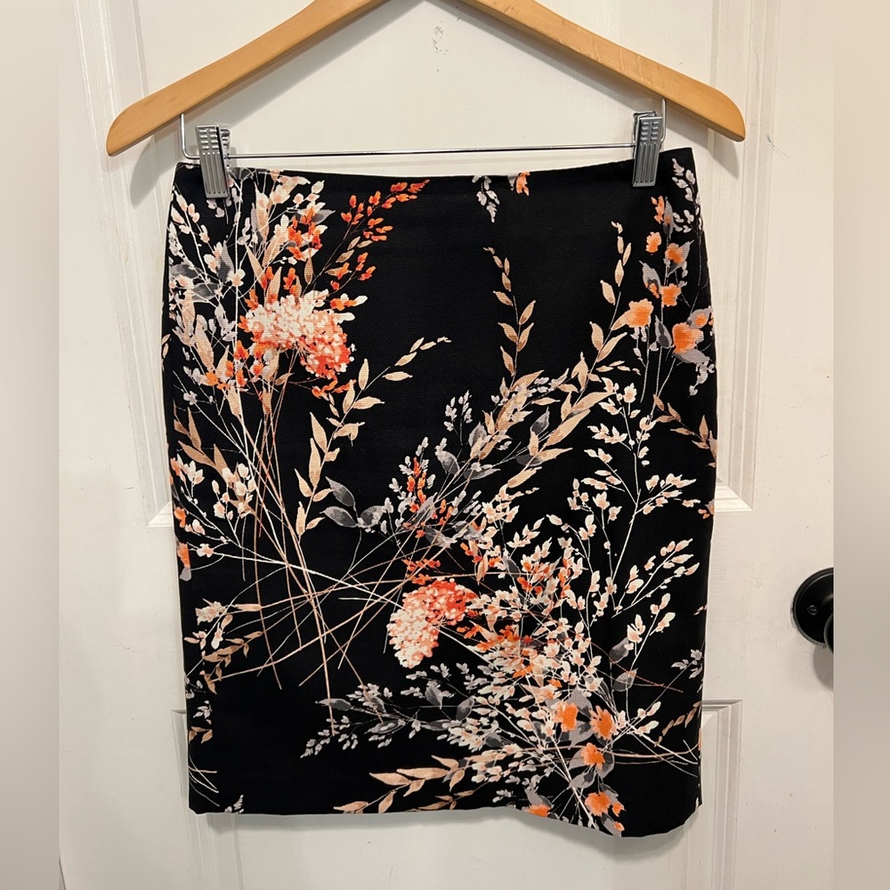 Talbots Petites Floral Skirt Sz 4P PreOwned